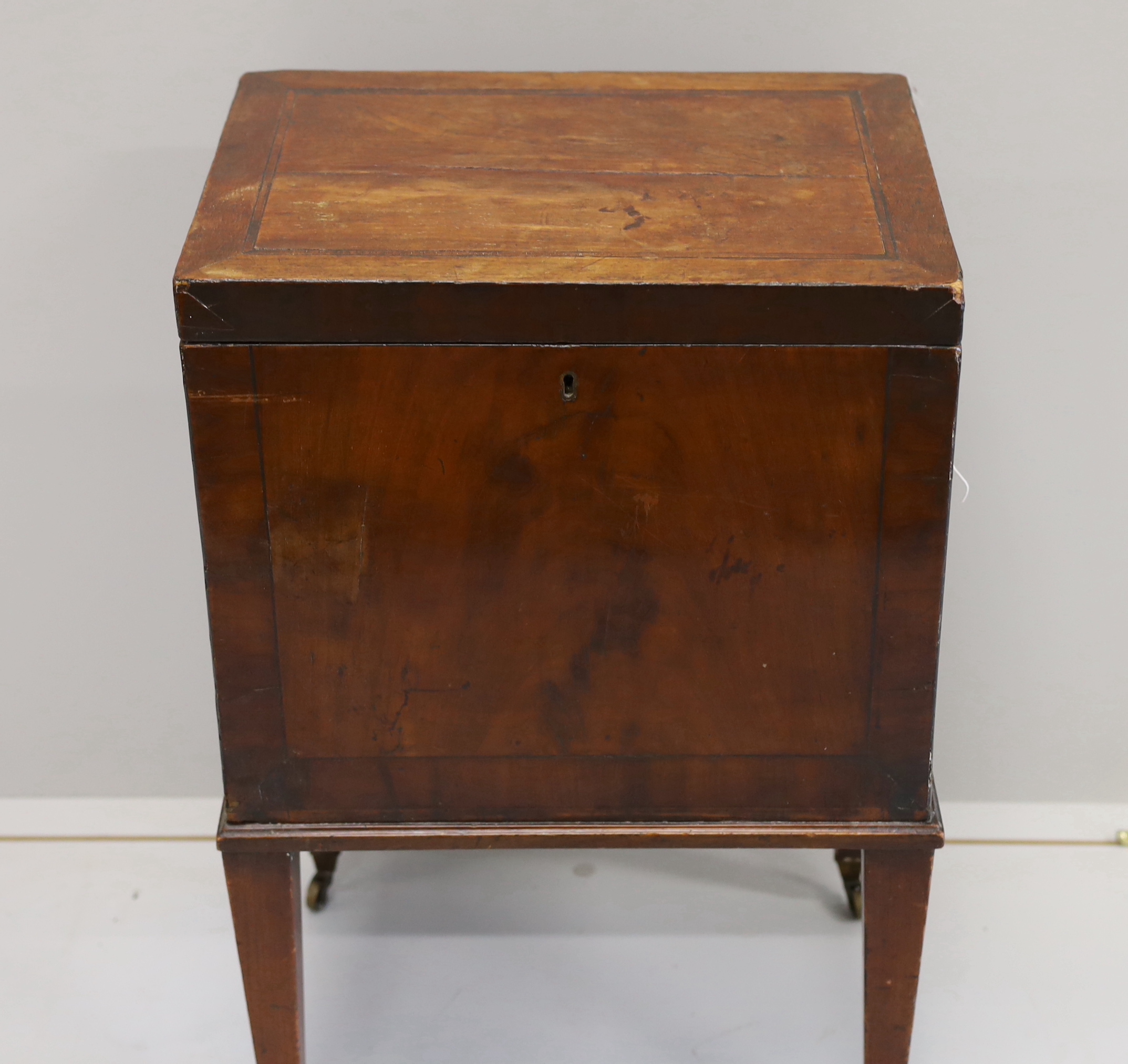 A George III mahogany cellarette, width 41cm, depth 30cm, height 66cm